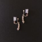 杉の葉モチーフのシルバーイヤリング