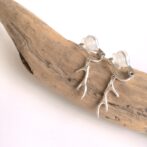 ヤクシカの角モチーフのシルバー製イヤリング