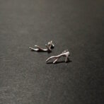 鹿の角のシルバーピアス