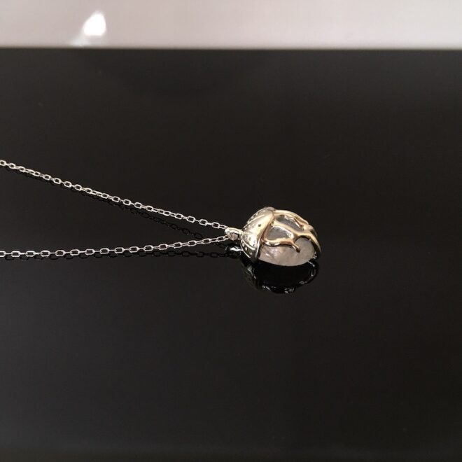 海月のネックレス・ムーンストーン＆K10ホワイトゴールド／RENIARA