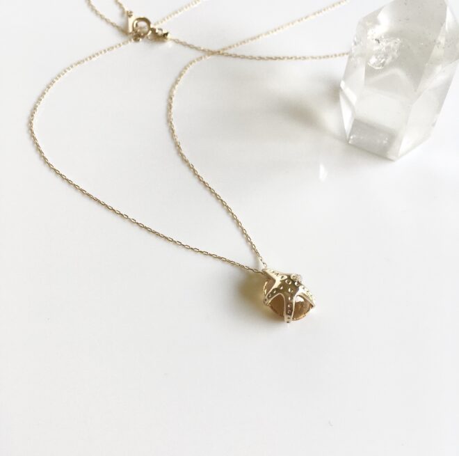 ヒトデモチーフのK10製ネックレス/RENIARA