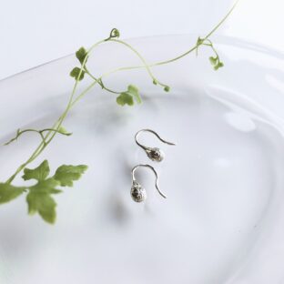 【受注制作】雨上がり ー雫ー（ピアス／フックタイプ）