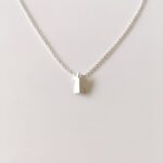 バオバブモチーフのシルバーネックレス